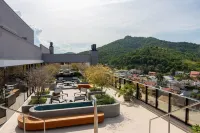 The Spot One by Viva - Luxo e Acesso Direto ao Balneário Shopping - 2-Star