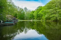 Lakefront-nestled in Nirvana