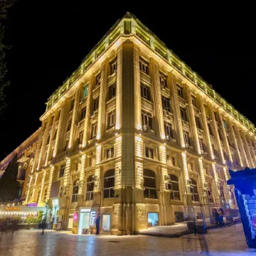 Center Hotel Baku Отели рядом с достопримечательностью «Площадь Фонтанов»