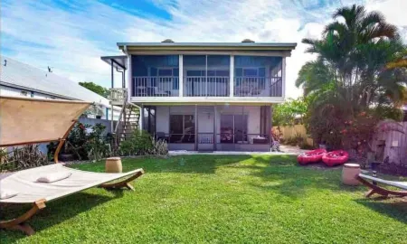 Manatee Pocket! Whole House & Backyard to Yourself