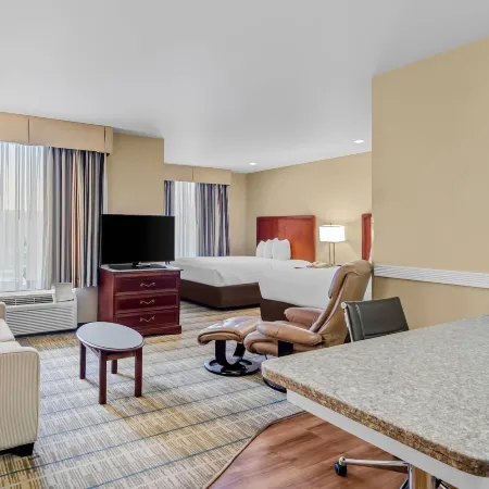 MainStay Suites Airport