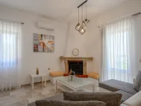 Villa in Keratokambos with Private Pool -  Ferienhäuser