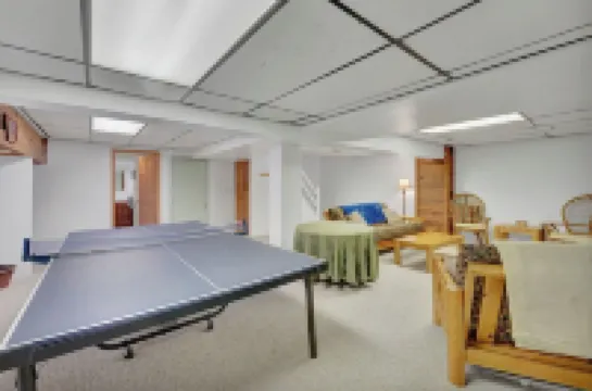 Tranquil cabin in charming Machias close to Ski Resorts