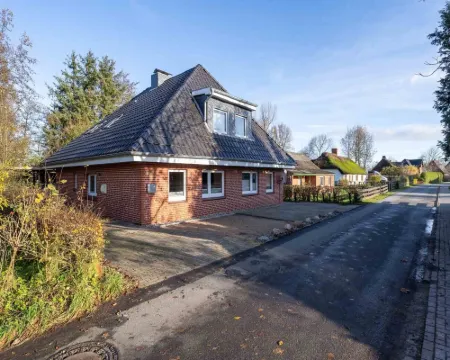 Doppelhaushälfte in Tating Hotels in Tating