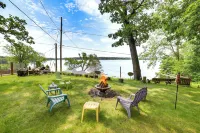 Group Retreat on Wolf Lake! Paddle, Fish & BBQ - 3-نجوم