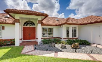 Pet-Friendly Port St Lucie Home - 7 Mi to Beaches!