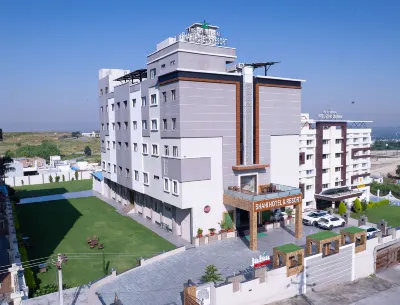 스카이 임페리얼 샤히 호텔 & 리조트 shree Boshan Mata ji ka mandir Raya Rajput basti 주변 호텔