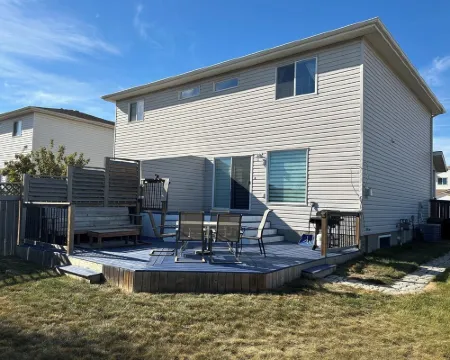 Spacious Duplex Hotels in Camrose