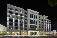 The Memphian, a Tribute Portfolio Hotel