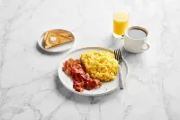 Holiday Inn Express BALTIMORE AT THE STADIUMS by IHG - breakfast