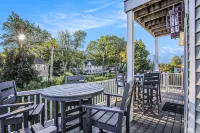 Beachfront Luxury Home-Lake Views, Fire Pit, Large Yard, Game Room-Walk to Town