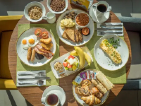 ฮอลิเดย์ อินน์ บริสตอล ซิตี้ เซ็นเตอร์ บาย IHG โรงแรมในบริสตอล