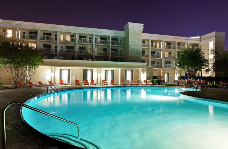Holiday Inn & Suites Atlanta Airport-North by IHG photo 2