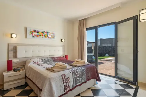 VILLA LOS ALISIOS is a great villa with private pool