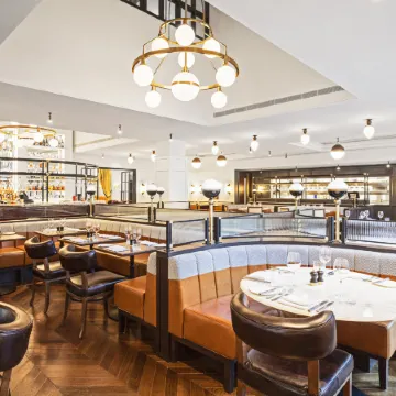 Clayton Hotel Cambridge Отели рядом с достопримечательностью «Железнодорожный вокзал Кембриджа»