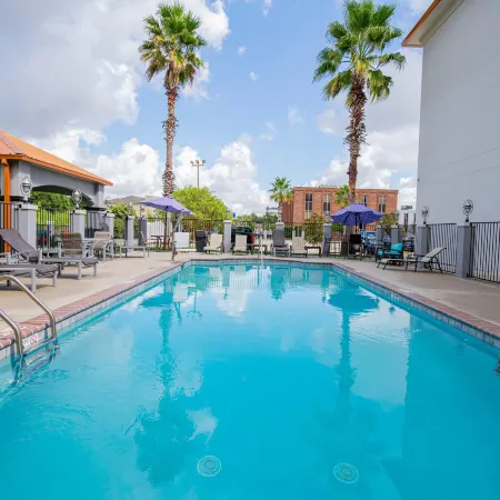 Comfort Suites Oil Center