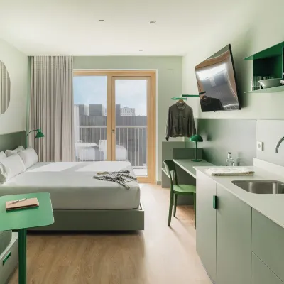 Kora Kiliki Hotels near UPNA