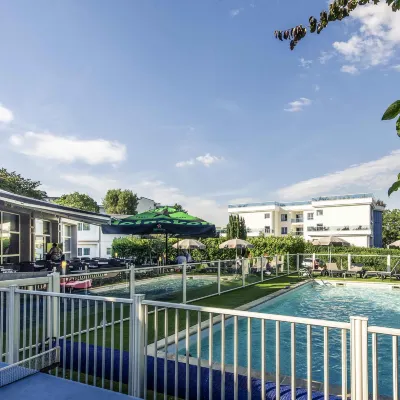 Hôtel Mercure Annecy Sud Hotels near Castle of Annecy (Chateau d'Annecy)