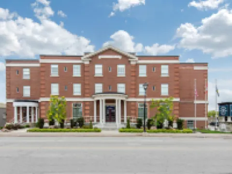 The Champlain Waterfront Hotel Ascend Hotel Collection Hotels in Orillia
