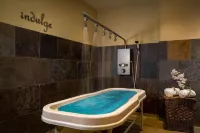 The Inn at Leola Village, a Historic Hotel of America - spa