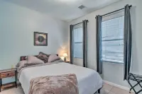 Tranquil Eloy Apartment w/ Oasis Courtyard! -  Ferienwohnungen