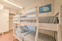 Rockport Bayfront Studio w/ Patio: 'Casa Familia' - Beach