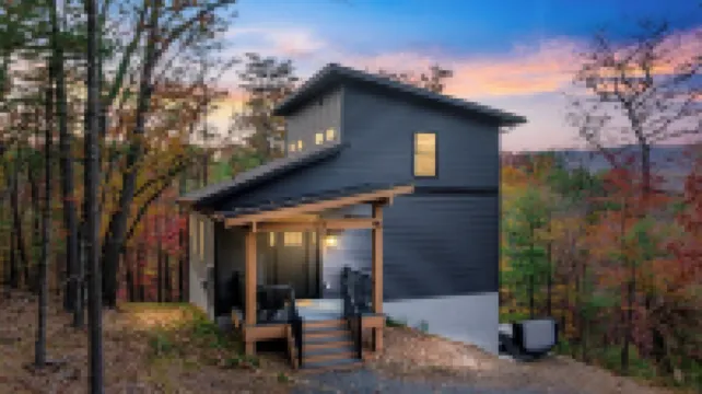 4Bd Brand New - Modern & Spacious, Pet Friendly, Hot Tub, Mt View Retreat