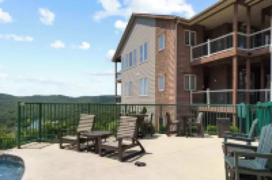 Stone Cliff Relaxation w/ Resort Amenities!