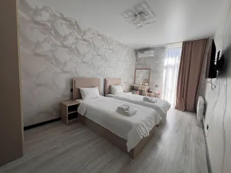 Sky House Yeghegis by Arkouda Отели в г. Ехегис