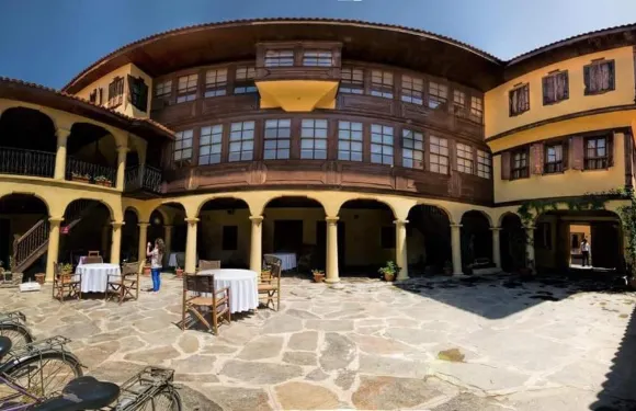 庫拉阿內蒙酒店