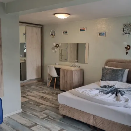 Jeweller Hotel