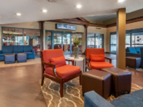 コンフォート スイーツ ベスレヘム ニア リーハイ ユニバーシティ アンド LVI エアポート ベツレヘムのホテル