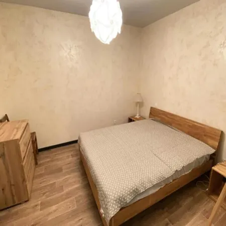 3 Rooms for 4 People