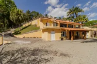 Casa de Campo com Vista Piscina e rea Gourmet Hotels in Jacarei