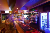 Potshot Hotel Resort - Quầy Bar
