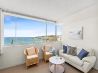 Wake Up to the Ocean: 1-Bed with Pool & Views