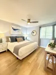 Escape the Cold! Beachfront Newly Remodeled 7th Floor Apollo Condo Ocean View