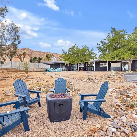 Casa Cosmic - Hot Tub & Fire Pit 3 Bedroom Home