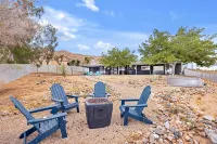 Casa Cosmic - Hot Tub & Fire Pit 3 Bedroom Home
