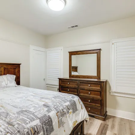 Sunny Turlock Cottage Walk to Downtown!