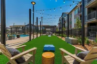 Landing Apartments Denver - Firestone