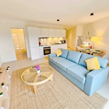 Warm&Bright 1BR w terrace&parking