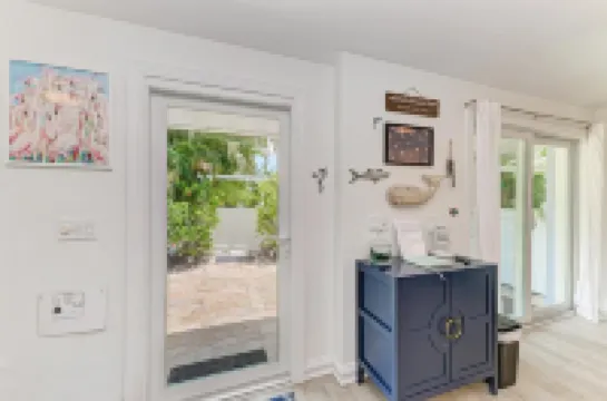 Salt Air East by Beach Retreats