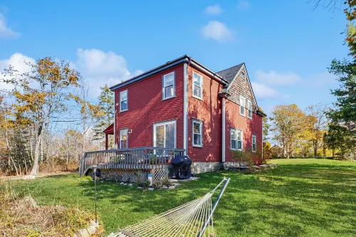 4BR House w/ Kitchen, Jetted Tub, Wifi + gas Grill - 3-Star
