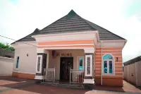 Danny's Shortlet Apartment Hotel di 