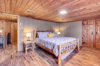 Cropwell Cabin w/ Fire Pit, Near Logan Martin Lake - 3-Star