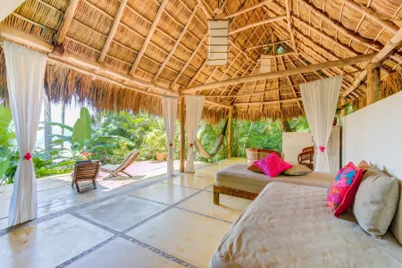 Casitas Maraika Hotel & Beach Club, Puerto Vallarta