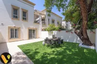 Vogue | Springs Villa Emirates Hills Close to Mall of the Emirates | Ski Dubai -  Holiday Villas