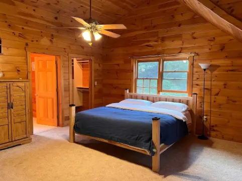 Rustic Log Cabin in the Poconos: Hot Tub, Fire Pit, Pool Table, Ping Pong Table!