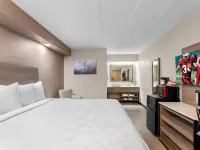 Red Roof PLUS+ Chicago - Hoffman Estates Hotels in Hoffman Estates